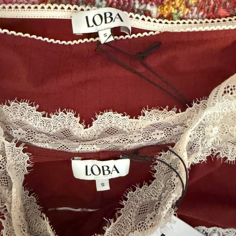 Loba Burgundy Lace-Trim Set - Picture 6 of 6